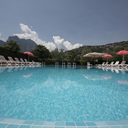 Hotel Villa Verde Torbole Sul Garda Exterior photo