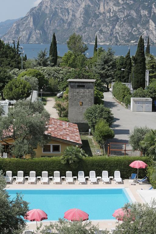 Hotel Villa Verde Torbole Sul Garda Exterior photo
