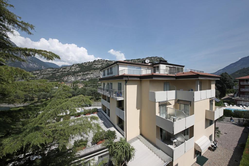 Hotel Villa Verde Torbole Sul Garda Exterior photo