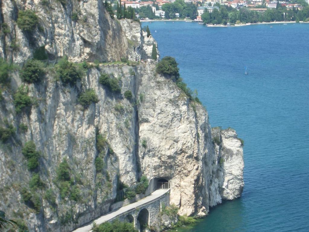 Hotel Villa Verde Torbole Sul Garda Exterior photo